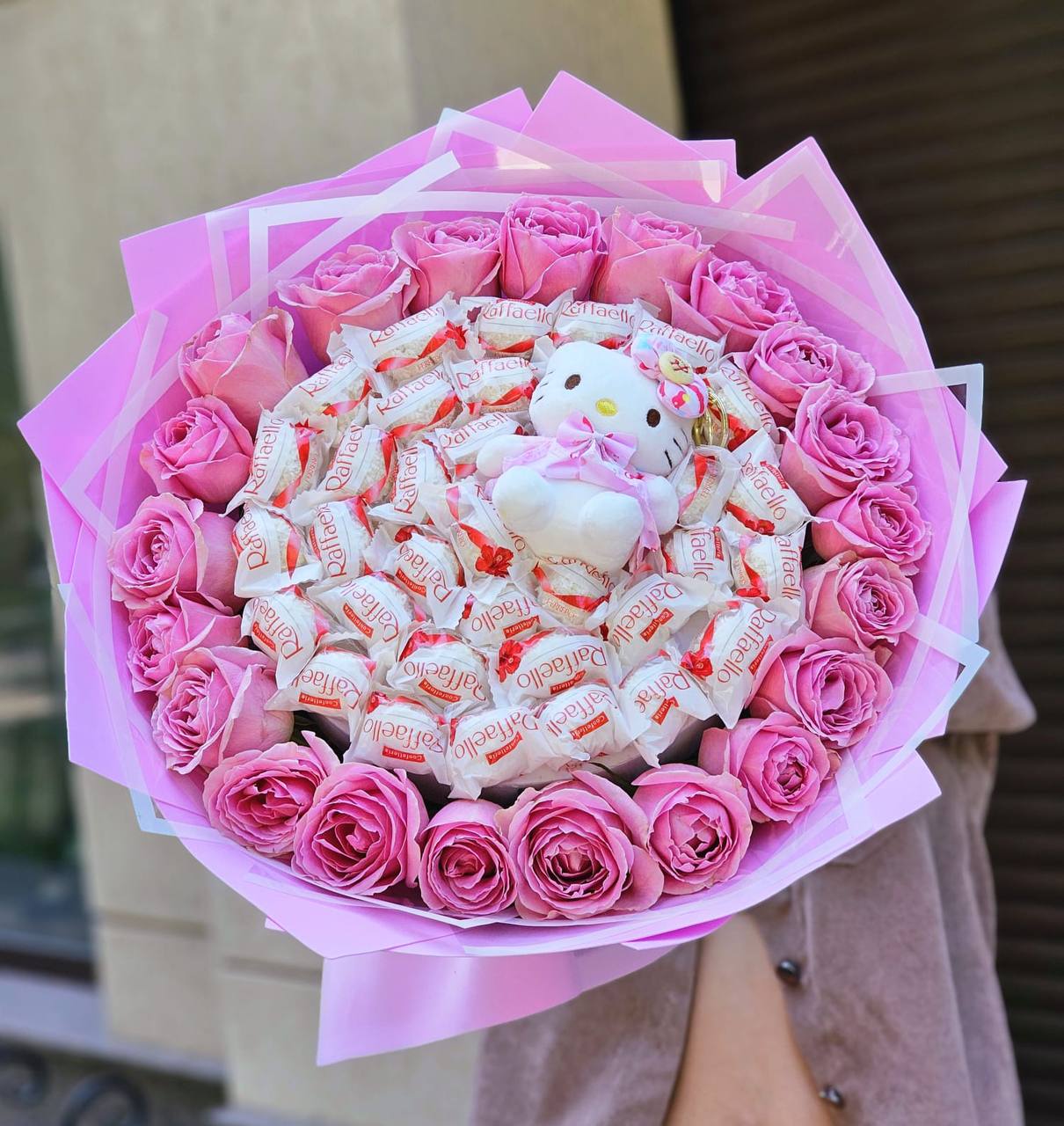 Букет из роз + рафаэлло