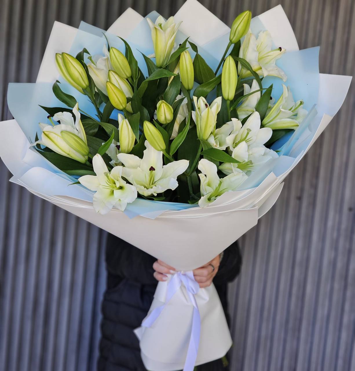 Букет из лилий